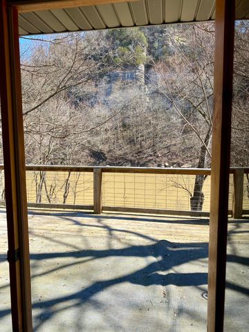 300 Palisades Road, Harrodsburg, KY 40330