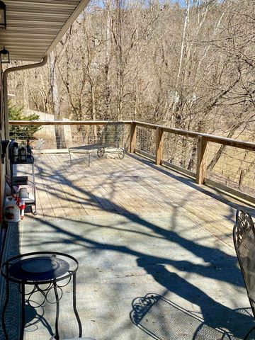 300 Palisades Road, Harrodsburg, KY 40330