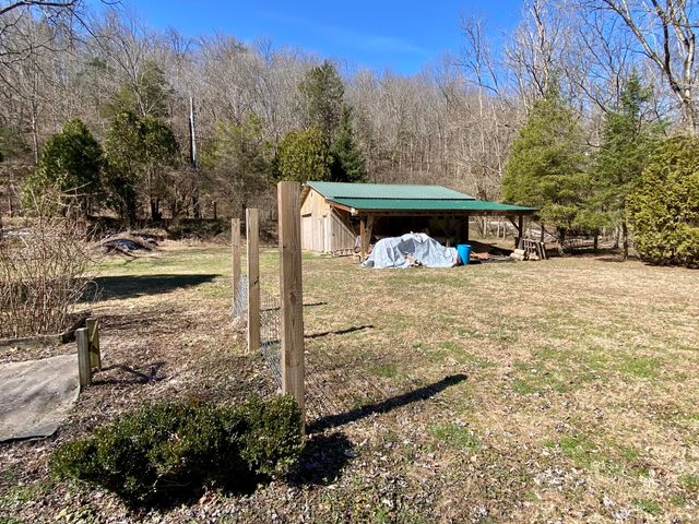 300 Palisades Road, Harrodsburg, KY 40330