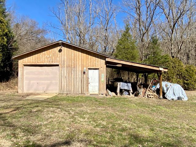 300 Palisades Road, Harrodsburg, KY 40330