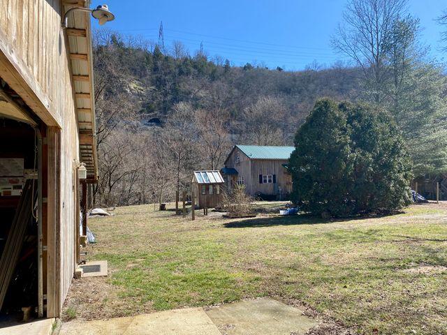 300 Palisades Road, Harrodsburg, KY 40330