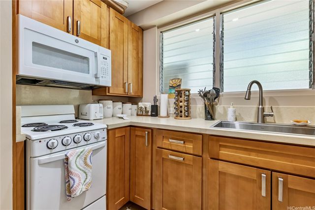 75 Kihapai Street 3, Kailua, HI 96734