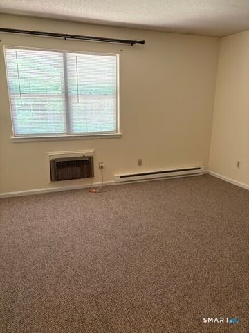 36 Willis Street 9B, Bristol, CT 06010