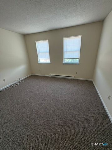 36 Willis Street 9B, Bristol, CT 06010