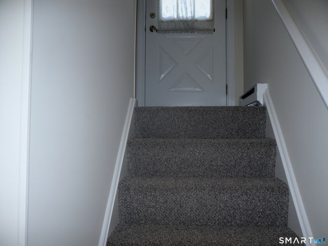 36 Willis Street 9B, Bristol, CT 06010