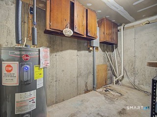 36 Willis Street 9B, Bristol, CT 06010