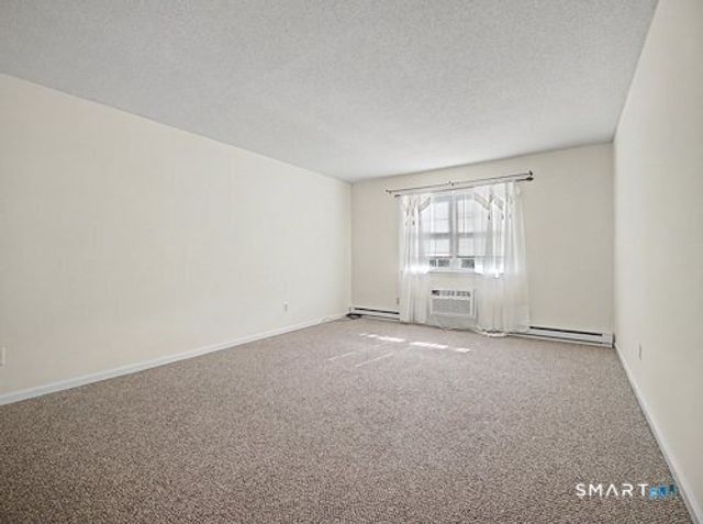 36 Willis Street 9B, Bristol, CT 06010