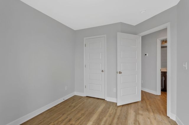 2505 Hidden Creek Ct, Columbia, TN 38401