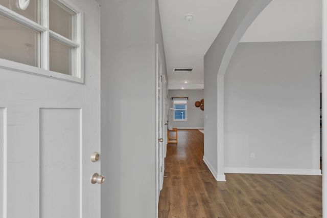 2505 Hidden Creek Ct, Columbia, TN 38401