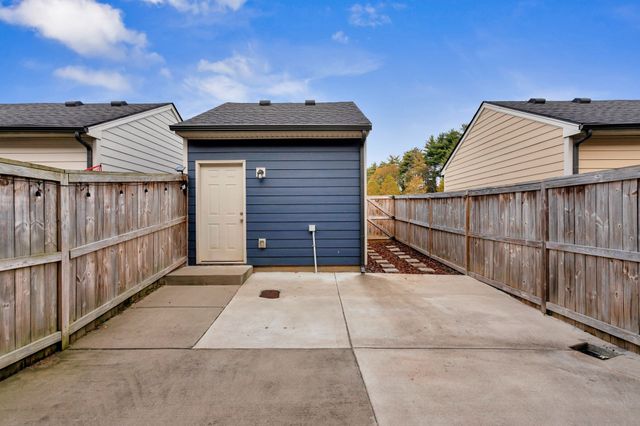 2505 Hidden Creek Ct, Columbia, TN 38401