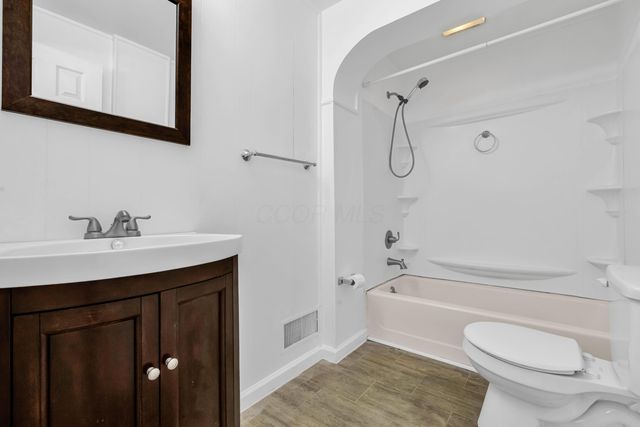 4212 Seigman Avenue, Columbus, OH 43213