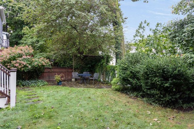 159 Fayerweather Street 1, Cambridge, MA 02138