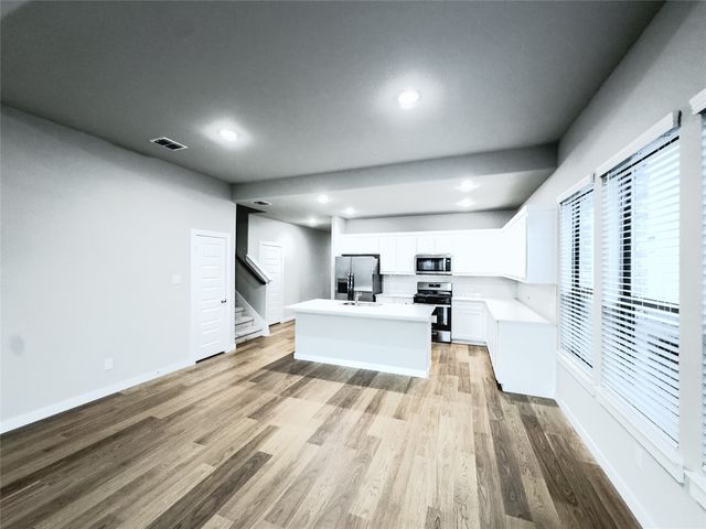 566 Silver Springs Lane, Lavon, TX 75166