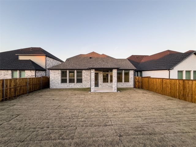 566 Silver Springs Lane, Lavon, TX 75166