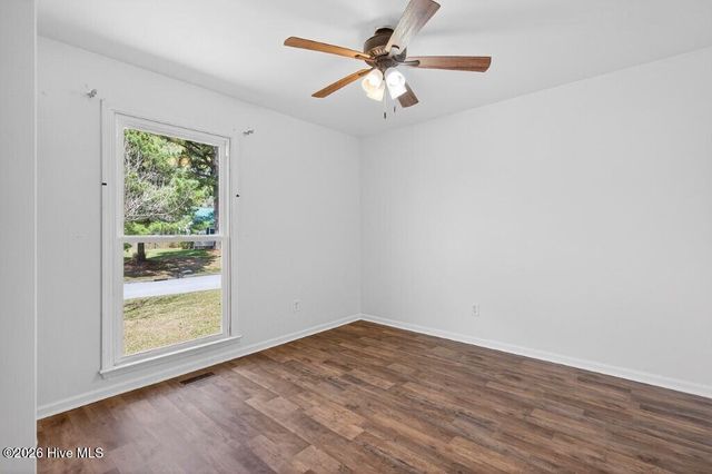 204 Sweetbriar Lane, Havelock, NC 28532