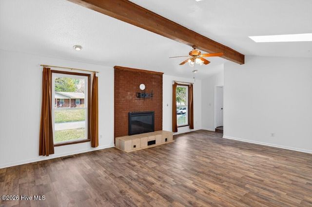 204 Sweetbriar Lane, Havelock, NC 28532