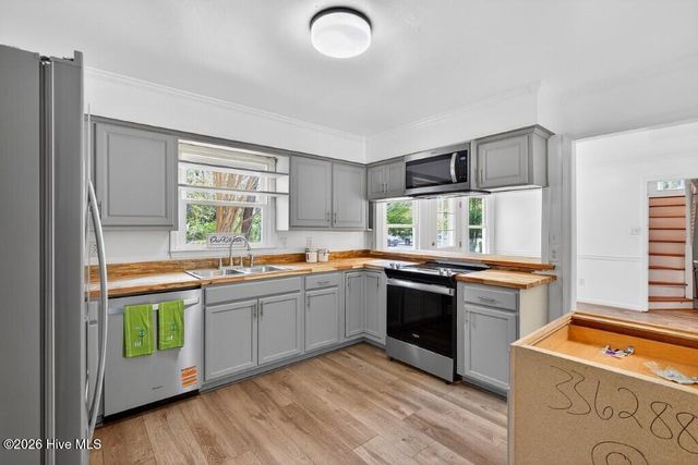 204 Sweetbriar Lane, Havelock, NC 28532