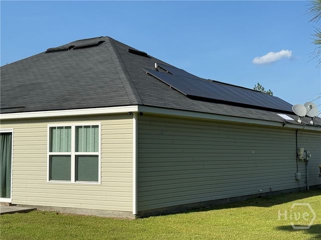 102 Black Pine Drive, Springfield, GA 31329