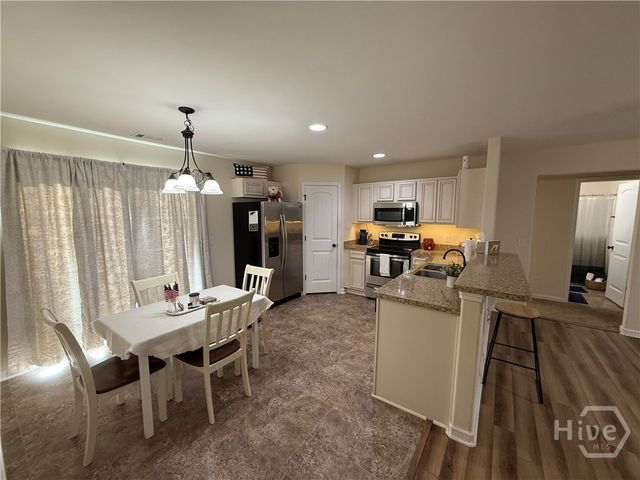 102 Black Pine Drive, Springfield, GA 31329
