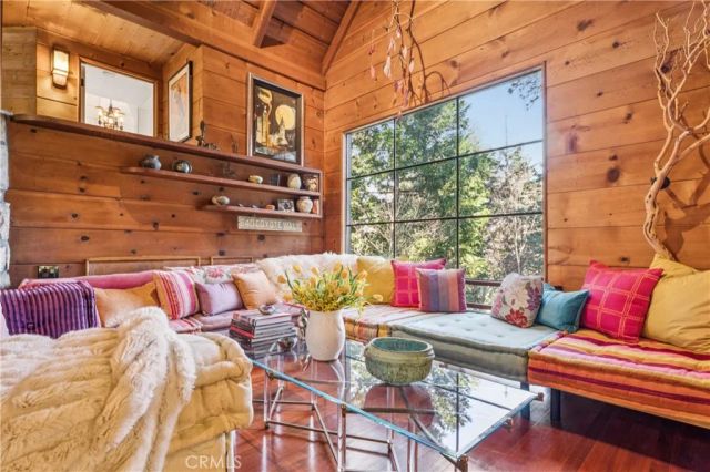 840 Coyote Walk, Lake Arrowhead, CA 92352