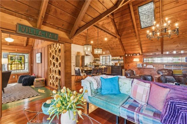 840 Coyote Walk, Lake Arrowhead, CA 92352