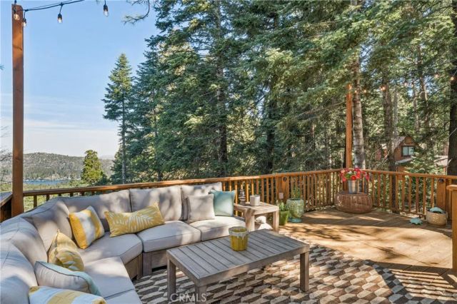 840 Coyote Walk, Lake Arrowhead, CA 92352
