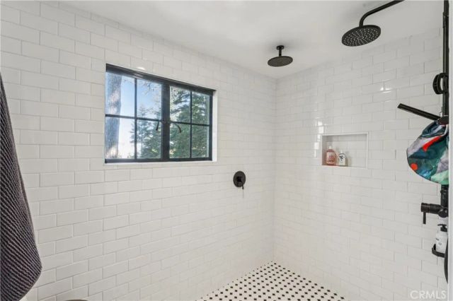 840 Coyote Walk, Lake Arrowhead, CA 92352