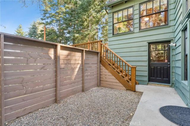 840 Coyote Walk, Lake Arrowhead, CA 92352