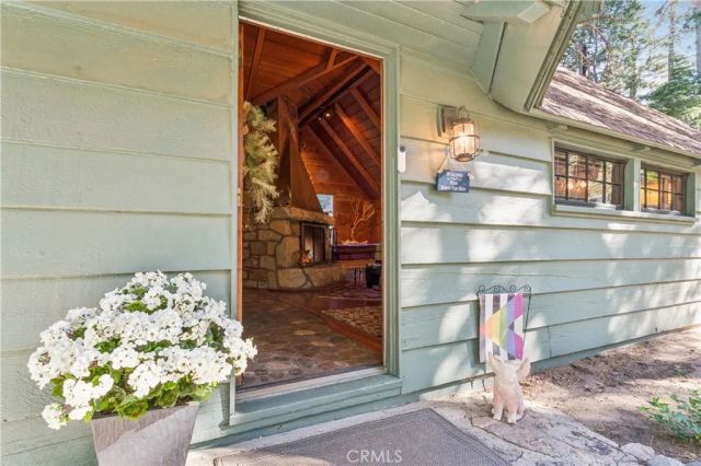 840 Coyote Walk, Lake Arrowhead, CA 92352