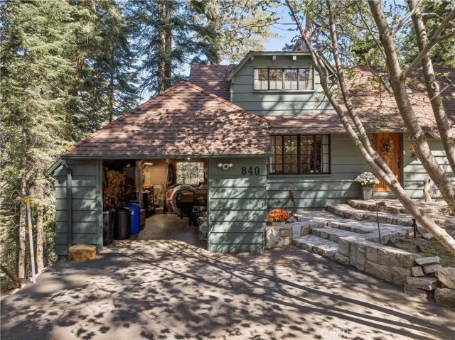 840 Coyote Walk, Lake Arrowhead, CA 92352