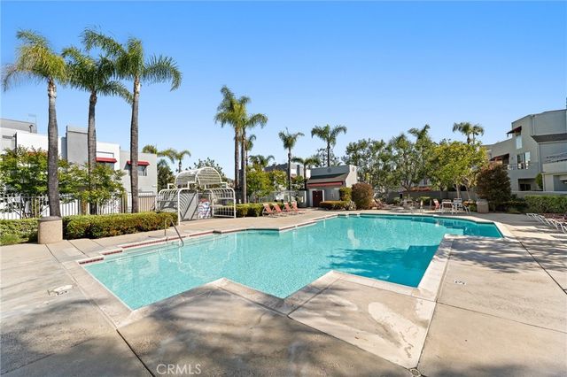 26936 Carnelian 241, Mission Viejo, CA 92691