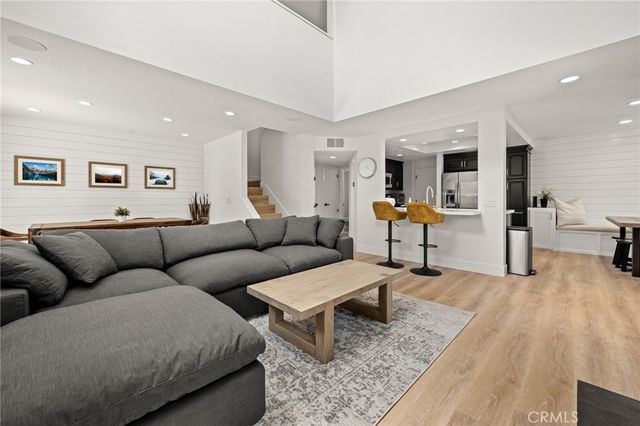26936 Carnelian 241, Mission Viejo, CA 92691