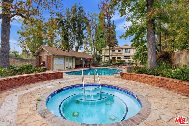 7100 Balboa Boulevard 101, Van Nuys, CA 91406