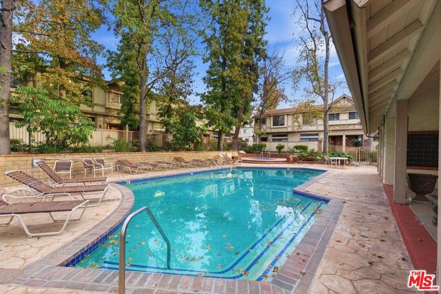 7100 Balboa Boulevard 101, Van Nuys, CA 91406