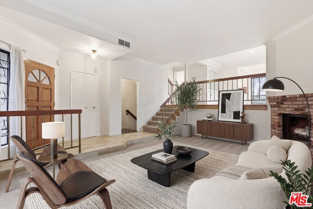 7100 Balboa Boulevard 101, Van Nuys, CA 91406