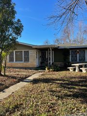 243 NORTHILL DR, San Antonio, TX 78201
