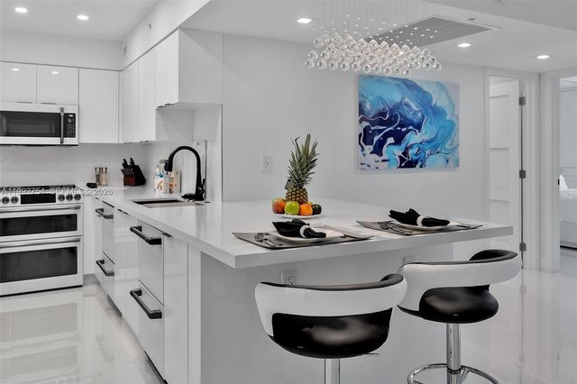 2501 S Ocean Drive 1515, Hollywood, FL 33019