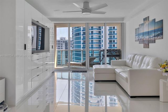 2501 S Ocean Drive 1515, Hollywood, FL 33019