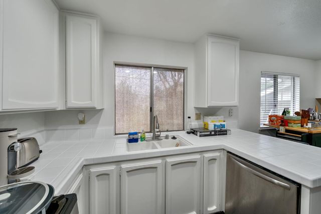 7669 Zephyr Hills Way, Antelope, CA 95843