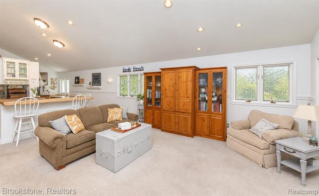 9701 Norman Road, Clarkston, MI 48348