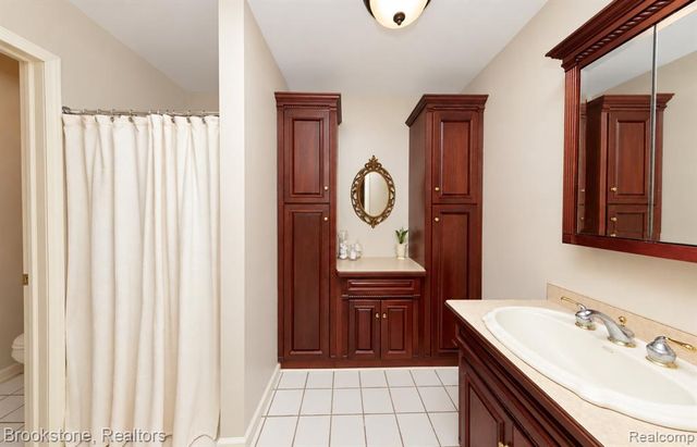 9701 Norman Road, Clarkston, MI 48348
