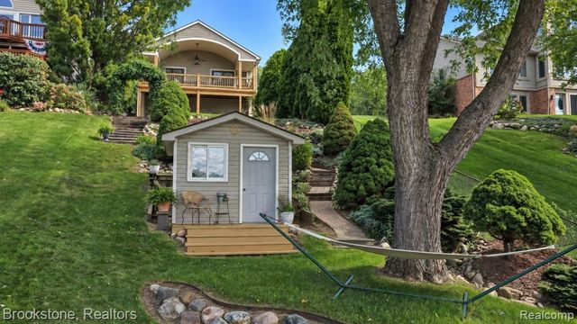9701 Norman Road, Clarkston, MI 48348