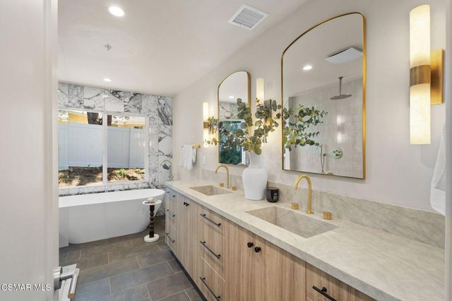 5354 Lewis Road, Agoura Hills, CA 91301