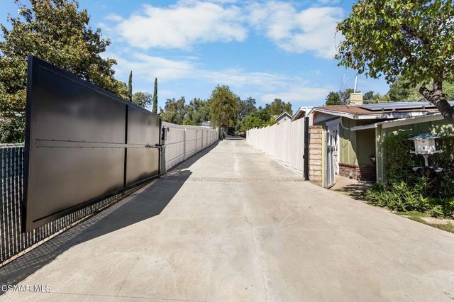 5354 Lewis Road, Agoura Hills, CA 91301