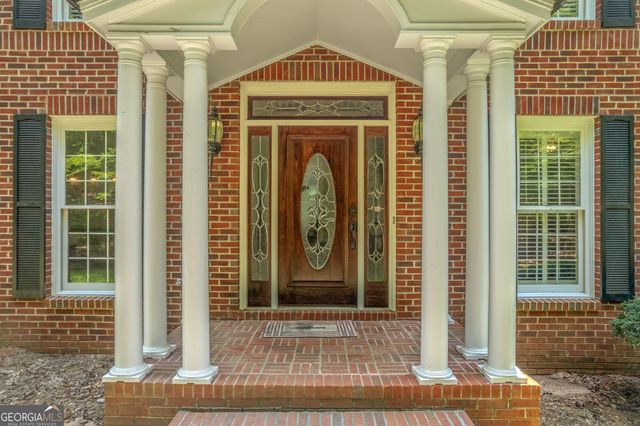 165 River Cove Ridge, Social Circle, GA 30025