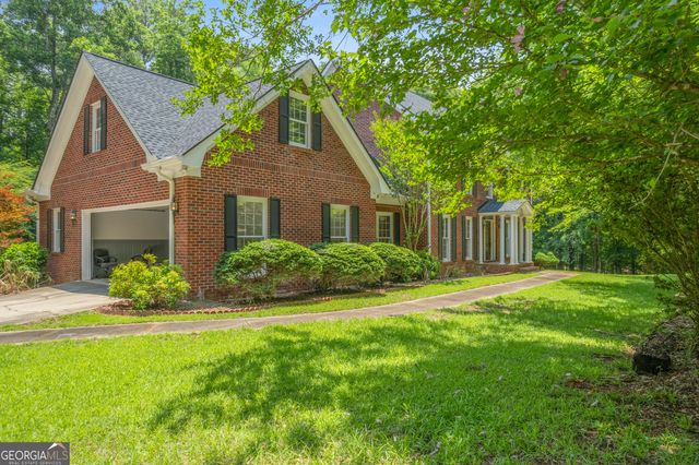 165 River Cove Ridge, Social Circle, GA 30025