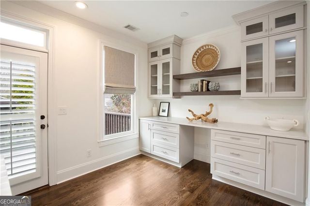 545 Canton Walk, Roswell, GA 30075