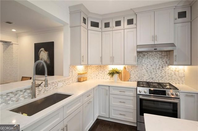 545 Canton Walk, Roswell, GA 30075