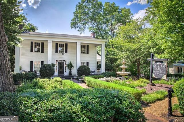 545 Canton Walk, Roswell, GA 30075