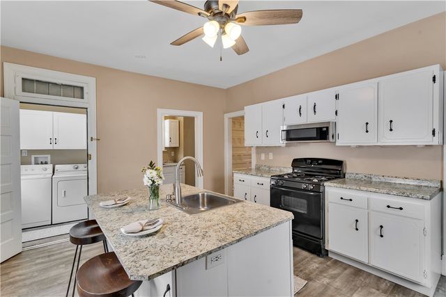 229 E College St., Canonsburg, PA 15317